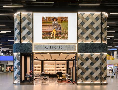 gucci berlin airport